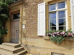 Unique Holiday Home in Virton with Hot Tub
