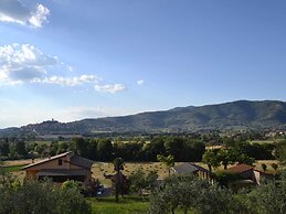 Cozy Holiday House With Terrace