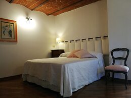 Cozy Holiday House With Terrace