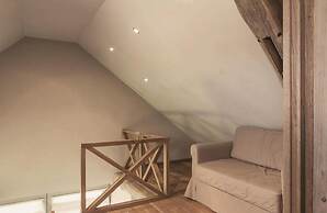 Beautiful Cottage With Pool