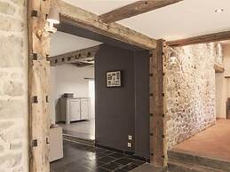 Beautiful Cottage With Pool