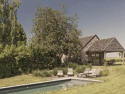 Beautiful Cottage With Pool