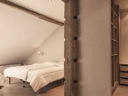 Beautiful Cottage With Pool