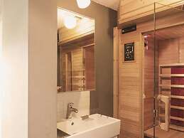 Beautiful Cottage With Pool