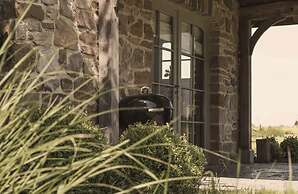 Beautiful Cottage With Pool