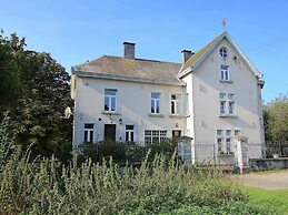 Mansion in Bastogne With Garden