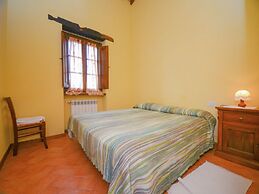 Superb Holiday Home With Swimming Pool