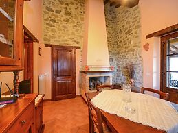 Superb Holiday Home With Swimming Pool