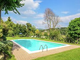 Superb Holiday Home With Swimming Pool