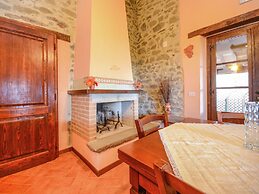 Superb Holiday Home With Swimming Pool