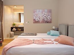 Enticing Holiday Home in Brtonigla with Hot Tub