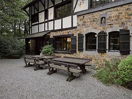 Villa in Spa With Terrace