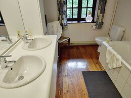 Villa in Spa With Terrace