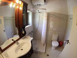 Quaint Holiday Home in Pasalites with Garden near Perama