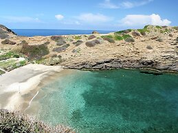 Quaint Holiday Home in Pasalites with Garden near Perama