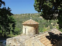 Quaint Holiday Home in Pasalites with Garden near Perama