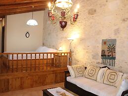 Quaint Holiday Home in Pasalites with Garden near Perama