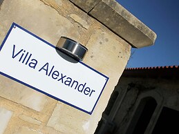 Quaint Holiday Home in Pasalites with Garden near Perama