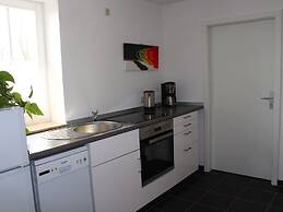 Apartment in Weibig With Garden