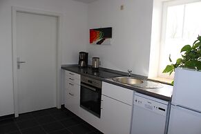 Apartment in Weibig With Garden