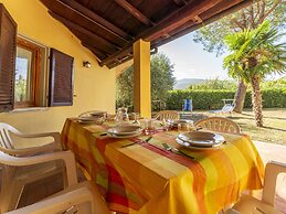 Belvilla by OYO Flat in Villa With Private Terrace