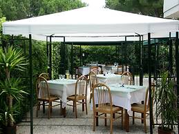 Belvilla by OYO Flat in Villa With Private Terrace