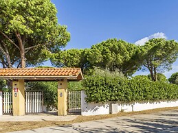 Belvilla by OYO Flat in Villa With Private Terrace