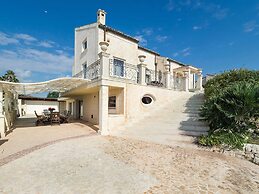 Belvilla by OYO Villa Drago