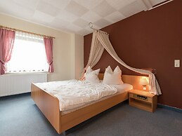 Classy Holiday Home in Deutschneudorf near Glockenwanderweg