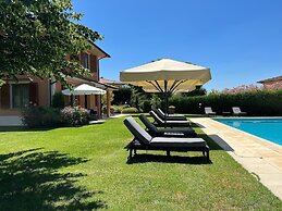 Villa in Tuscany With Pool