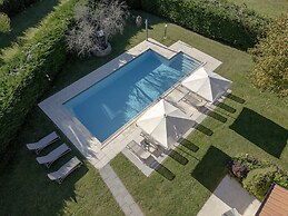 Villa in Tuscany With Pool