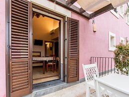 Holiday Home in Carlentini With Swimming Pool