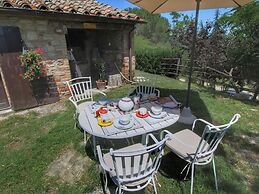 Belvilla by OYO Hilltop Holiday Home With Garden