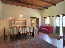 Belvilla by OYO Hilltop Holiday Home With Garden