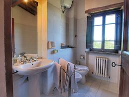 Belvilla by OYO Hilltop Holiday Home With Garden