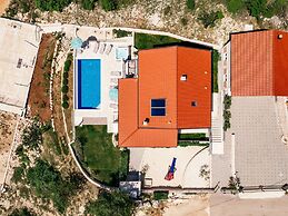 Splendid Villa With Panoramic View