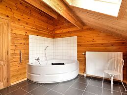 Splendid Chalet near Durbuy