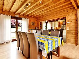 Splendid Chalet near Durbuy