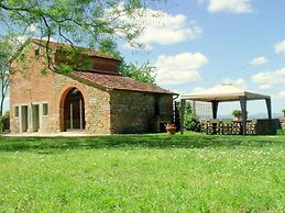 Characteristic Cottage in the Tuscan Hills