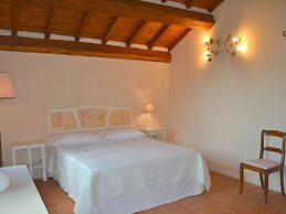 Characteristic Cottage With Private Pool