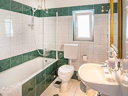 Magnificent Villa in Supetar With Swimming Pool