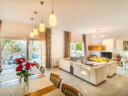 Magnificent Villa in Supetar With Swimming Pool