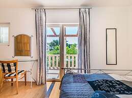 Magnificent Villa in Supetar With Swimming Pool