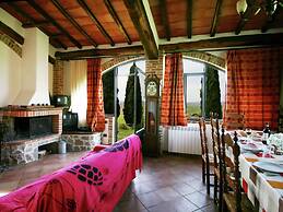 Belvilla by OYO Rustic Farmhouse With Terrace