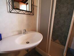 Belvilla by OYO Rustic Farmhouse With Terrace