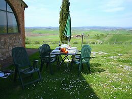 Belvilla by OYO Rustic Farmhouse With Terrace