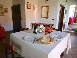 Belvilla by OYO Rustic Farmhouse With Terrace