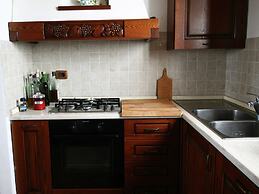 Belvilla by OYO Rustic Farmhouse With Terrace