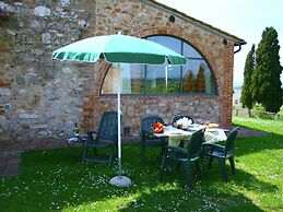 Belvilla by OYO Rustic Farmhouse With Terrace