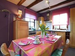 Cottage in Ardennes With Private Terrace